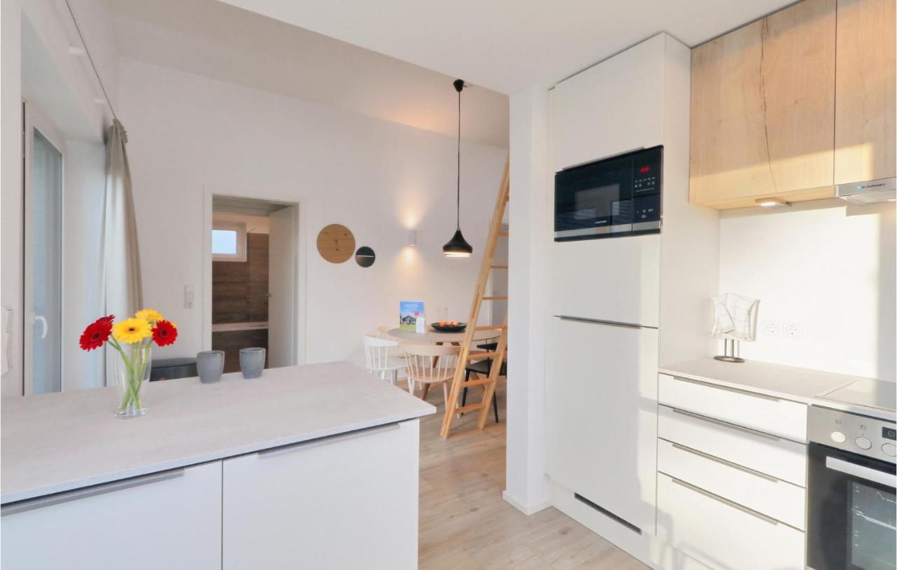 Lovely Home In Lembruch-Duemmer See With Wifi Eksteriør bilde